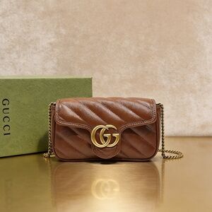 Gucci GG Marmont Super Mini Bag